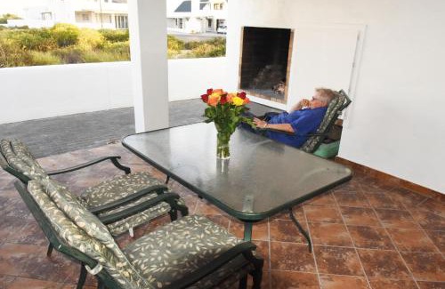 Dwarskersbos Appartement | Jubel n Juig Self Catering