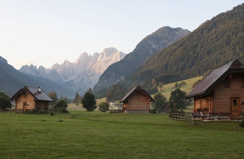 Malborghetto Valbruna Chalet De Ski | Julian Alps Chalet Resort - "Atmosphères Anciennes"