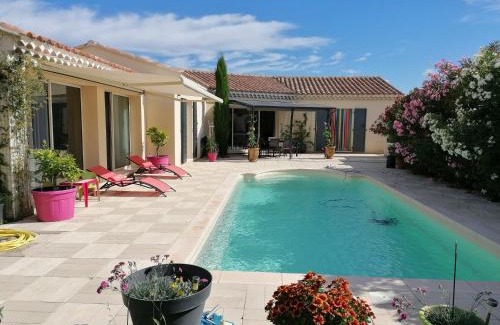 Eyragues Maison | JULIANA