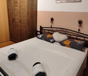 Vinica Maison | Juliana House