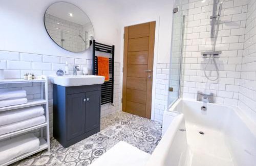 Darlington Appartement | Juliet Beautiful 1 bedroom, central, modern space.