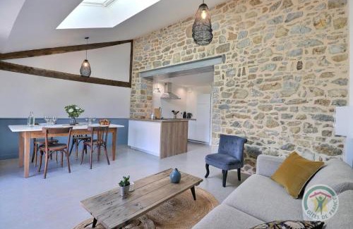 Saint-Georges-de-Chesne Maison | Juliette