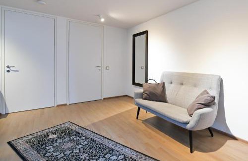 Alsergrund Appartement | Julius 24 - Stylish Haven, 5 Mins to City Center