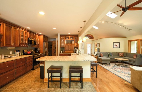 Raymond Maison | ** JULY SPECIAL ** Stunning and spacious waterfront home on Raymond Pond
