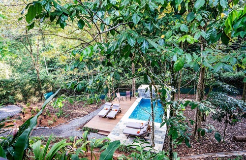 Uvita Maison | Jungle Oasis in Uvita: Mountain Views, Near Beach & National Park Adventure!