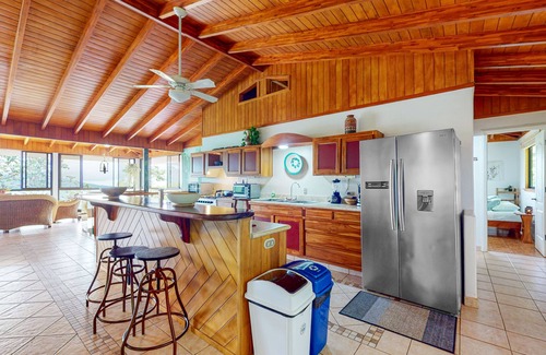 Lagunas de Baru Maison | Jungle estate with mountain views, private pool, open-concept, & AC - dogs ok