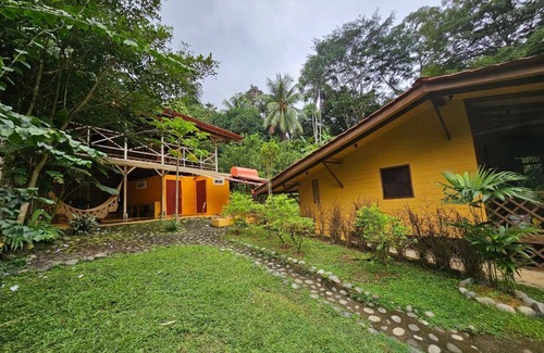 Uvita Cottage | CASITA CATARATA JUNGLE LIFE & PRIVATE WATERFALL