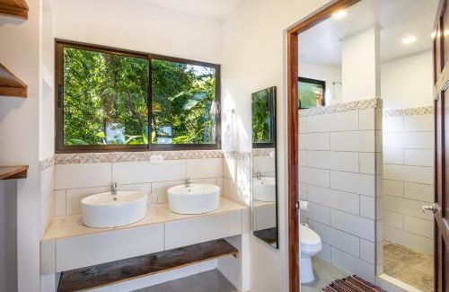 Cabuya Hôtel | Jungle Lodge at Wild Sun Rescue Center