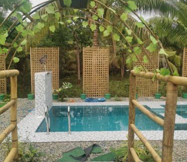 Poro Maison | Jungle restobar bed