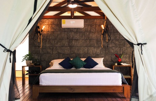 Ballena Station Balnéaire | Jungle River Resort
