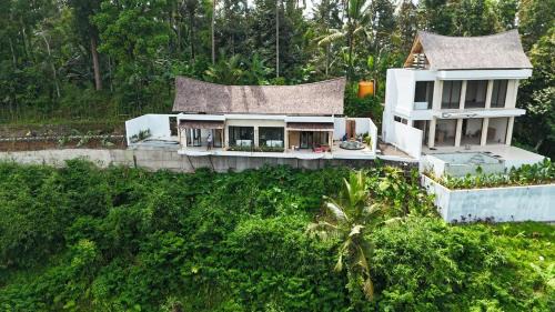Tembuku Villa | Jungle Valley Villas