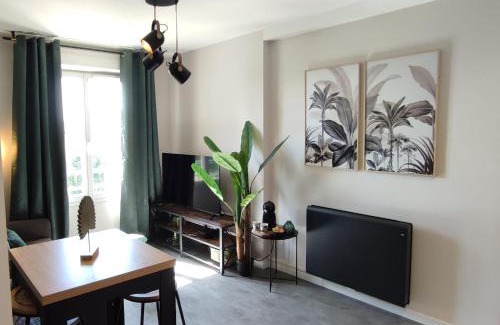 Saint-Priest Appartement | Jungly Appart - Clim Moderne Cocooning Calme Nature