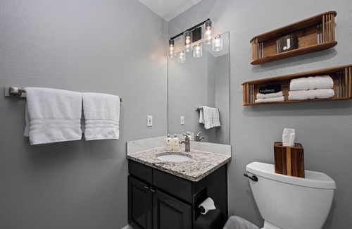 North Central Evergreen Maison | Juniper Mountain House
