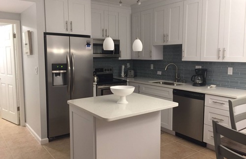 Jupiter Villa | Jupiter Bay Villa First Floor Walk to Beach