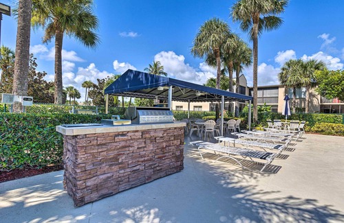 Sea Palms Appartement | Jupiter Condo w/ Pool Access, Walk to Beach!