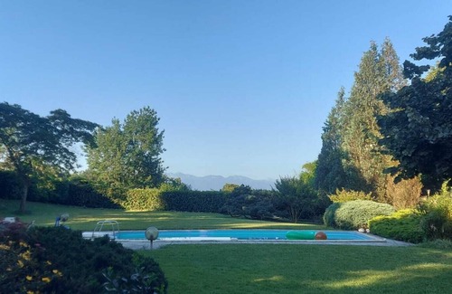 Jurancon Maison | Jurançon- Loue villa avec piscine vue sur les Pyrénées 12/14 pers.