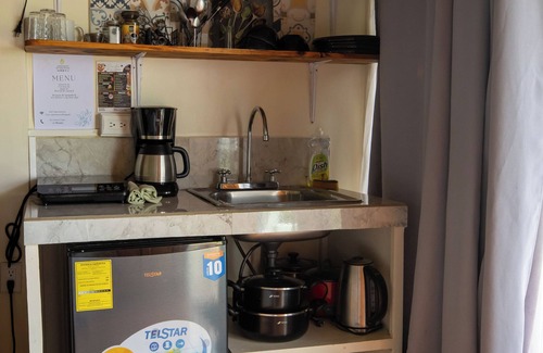 Bijagua Appartement | Just 10 minutes from the majestic Rio Celeste Waterfall, pet friendly.