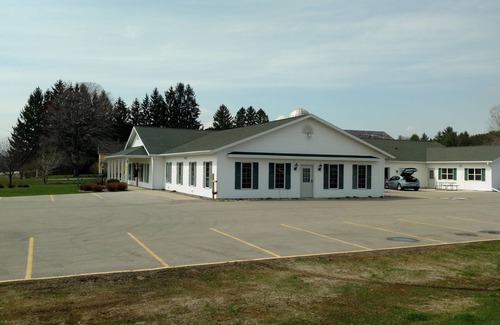 Suamico Maison | Just Like Home, chambres privées, pour 16 personnes (Pas de lits superposés), 13 Miles To Lambeau