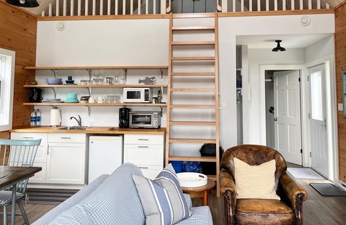 Kingsburg Maison | Just listed! Cozy ocean view guest house overlooking spectacular Kingsburg Beach