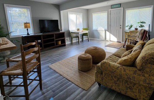 Solon Mills Cottage | Just Off The Lake Comfy Cottage