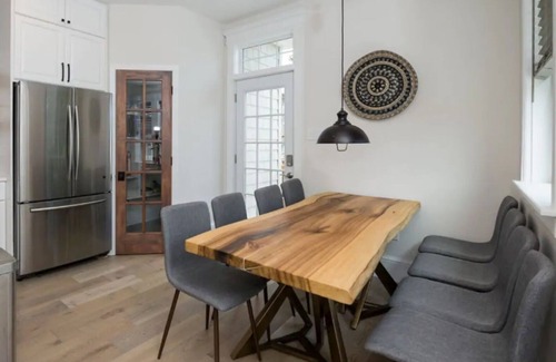 Ventnor City Maison | Just redone, 1 1/2 block from Ventnor beach