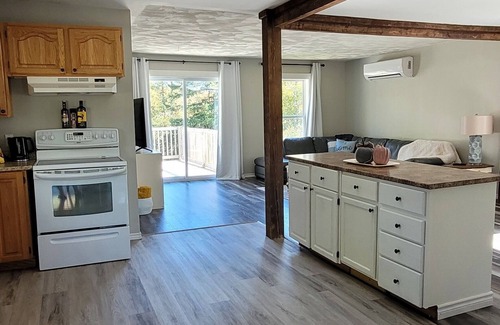 Canal Maison | just steps away from the Macquadavic River,minutes away from the bay of Fundy