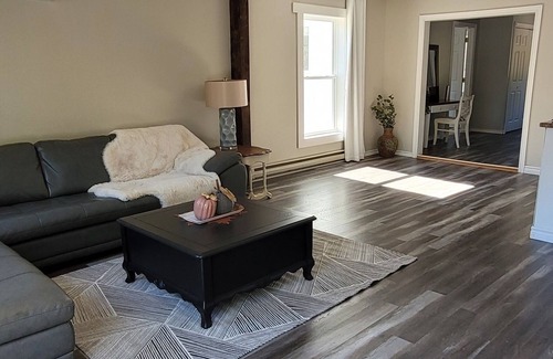 Canal Maison | just steps away from the Macquadavic River,minutes away from the bay of Fundy