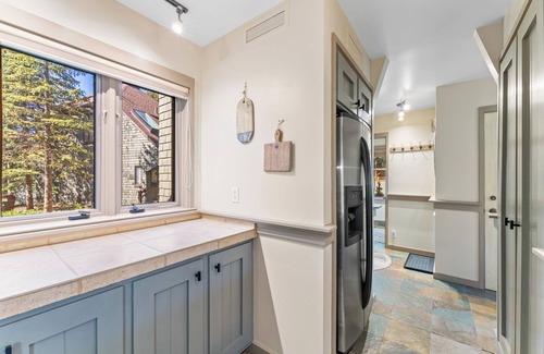 Keystone Copropriété | Just Steps from Resort Shuttle & Great Amenities like Shared Pool & Hot Tubs