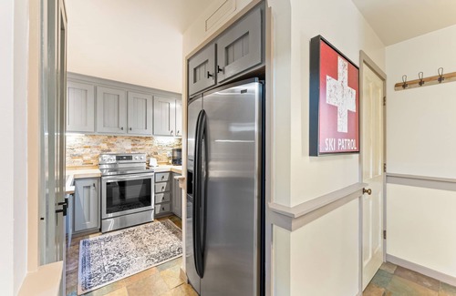 Keystone Copropriété | Just Steps from Resort Shuttle & Great Amenities like Shared Pool & Hot Tubs