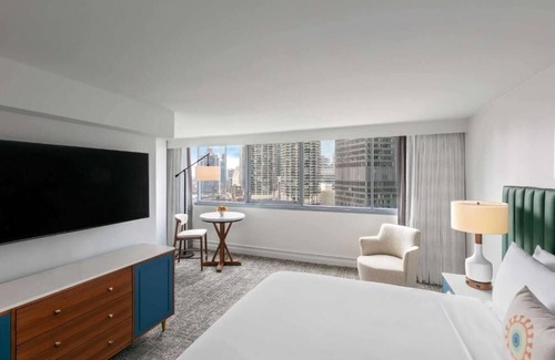 Downtown Chicago Station Balnéaire | Just What You Were Looking For! Near Chicago Tribune Tower, Pets are Allowed