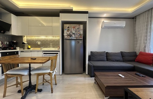 Bornova Appartement | Küçükpark civarı 1+1 Klimalı daire