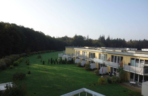 Gelbensande Appartement | Forêt côtière - Ferienwohnung Kranichnest
