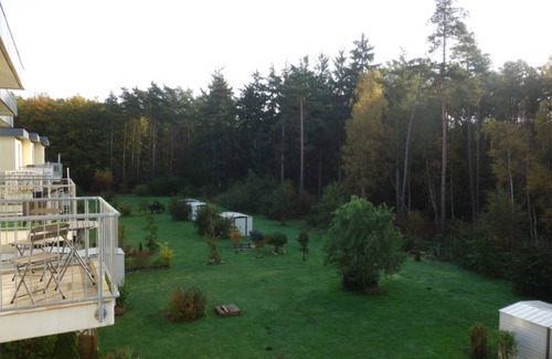 Gelbensande Appartement | Forêt côtière - Ferienwohnung Kranichnest