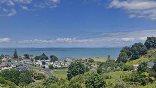 Tapu Maison | Kōtare Cabin, Thames Coast