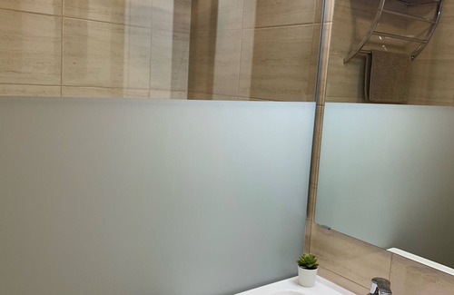 Heviz Appartement | KŐNIG APARTMAN I. II. III. HÉVÍZI TÓTÓL 300 MÉTERRE TALÁLHATÓ!