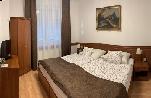 Heviz Appartement | KŐNIG APARTMAN I. II. III. HÉVÍZI TÓTÓL 300 MÉTERRE TALÁLHATÓ!