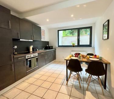 Kaarst Appartement | Kaarst-Apt für 4, Zentral, Gemütlich, privater Parkplatz