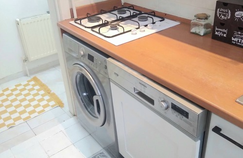 Rasimpasa Appartement | Kadıköy (Boğa) Geniş ve Ferah Daire