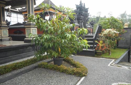 Besakih Maison | Kadek Homestay