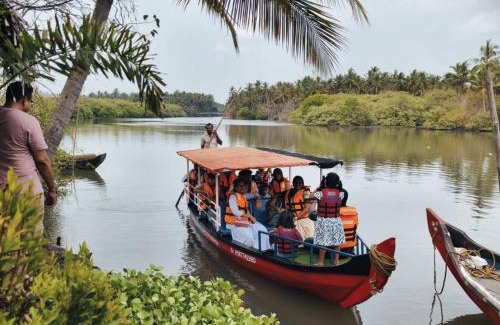 Kadalundi Maison | Kadingis homestay and eco tourism