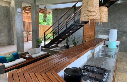 Alegria Maison | Kaha Island Stay