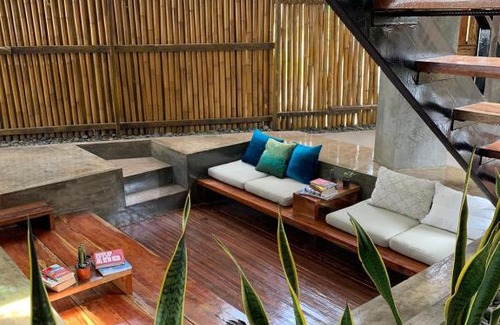 Alegria Maison | Kaha Island Stay