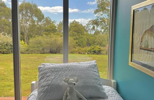 Apollo Bay Maison | Kahmahnee - Apollo Bay dog friendly retreat