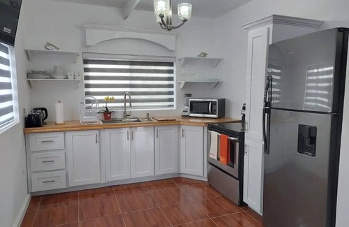 Port Antonio Villa | Kai's Place @ Tim Pappies 3rd Floor luxury villa