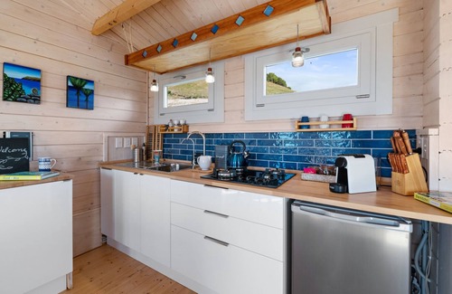 Waitao Maison | Kaiate - Papamoa Hills Holiday Cabin