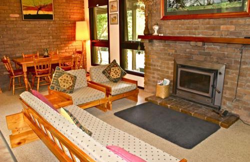 Wandiligong Maison | Kaighins Place