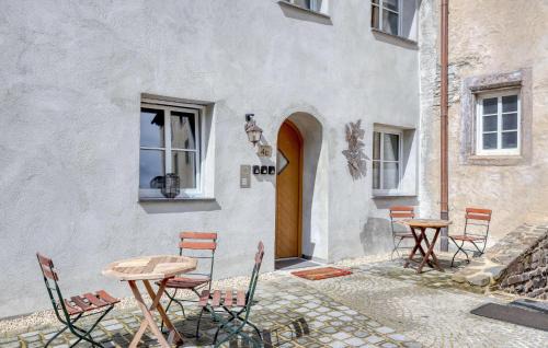 Irrhausen Appartement | Kaisermantel