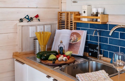 Waitao Maison | Kaitipu - Papamoa Hills Holiday Cabin