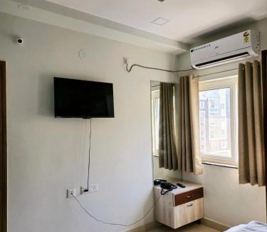 Hyderabad Maison | Kakatiya Grand