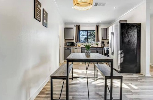 Round Rock Maison | Kalahari | Dell Diamond | Round Rock